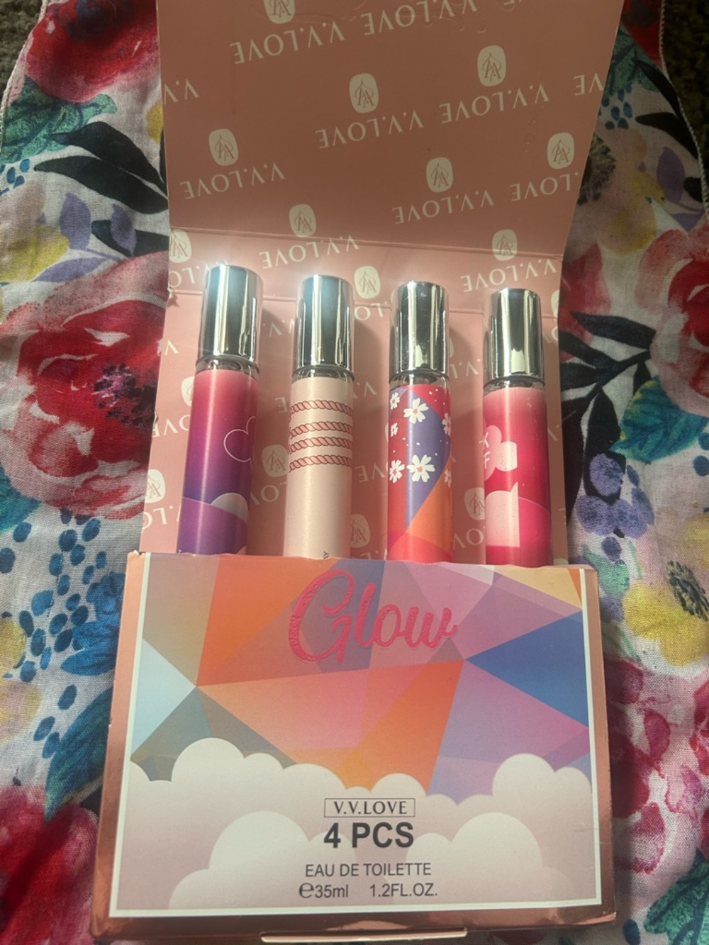 V.V Love Fairytale Glow Eau De Parfum Set
